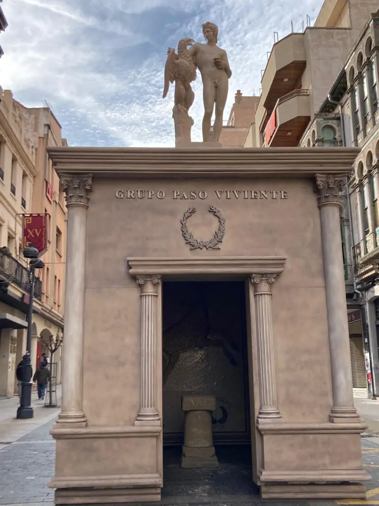 mercaforum-puerta